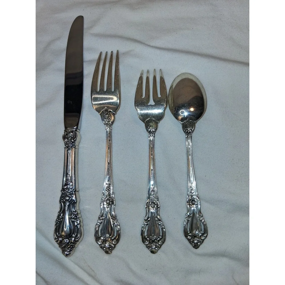 Eloquence by Lunt Sterling Silver Flatware regular 4pc Place Setting